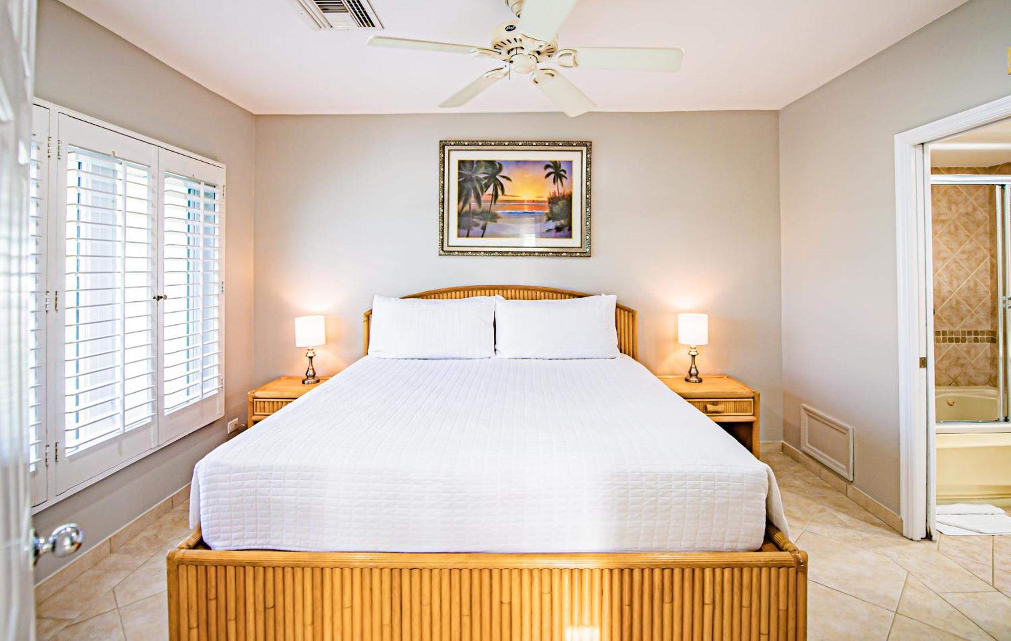 Seven Mile Beach Resort George Town Ngoại thất bức ảnh
