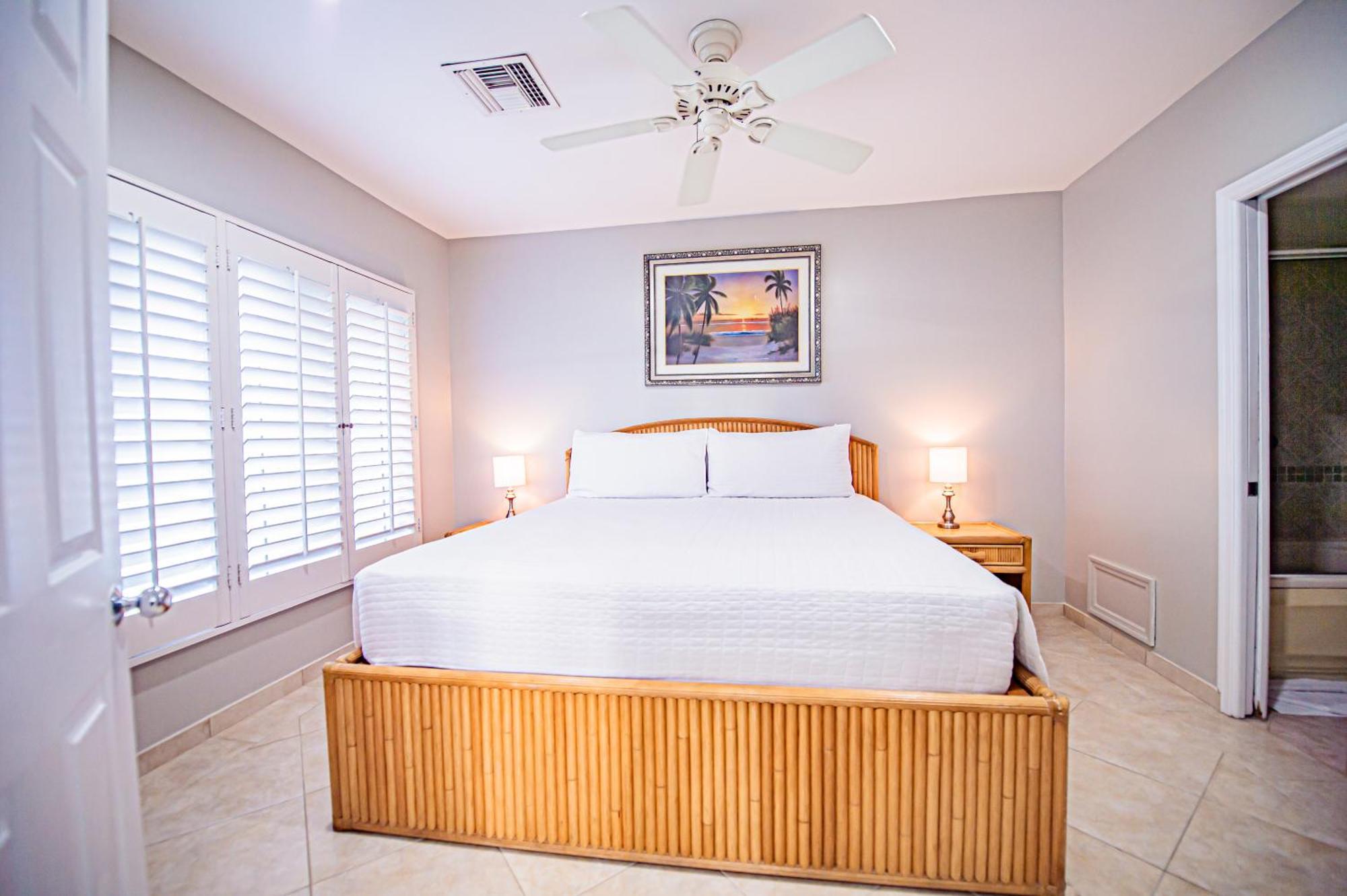 Seven Mile Beach Resort George Town Ngoại thất bức ảnh