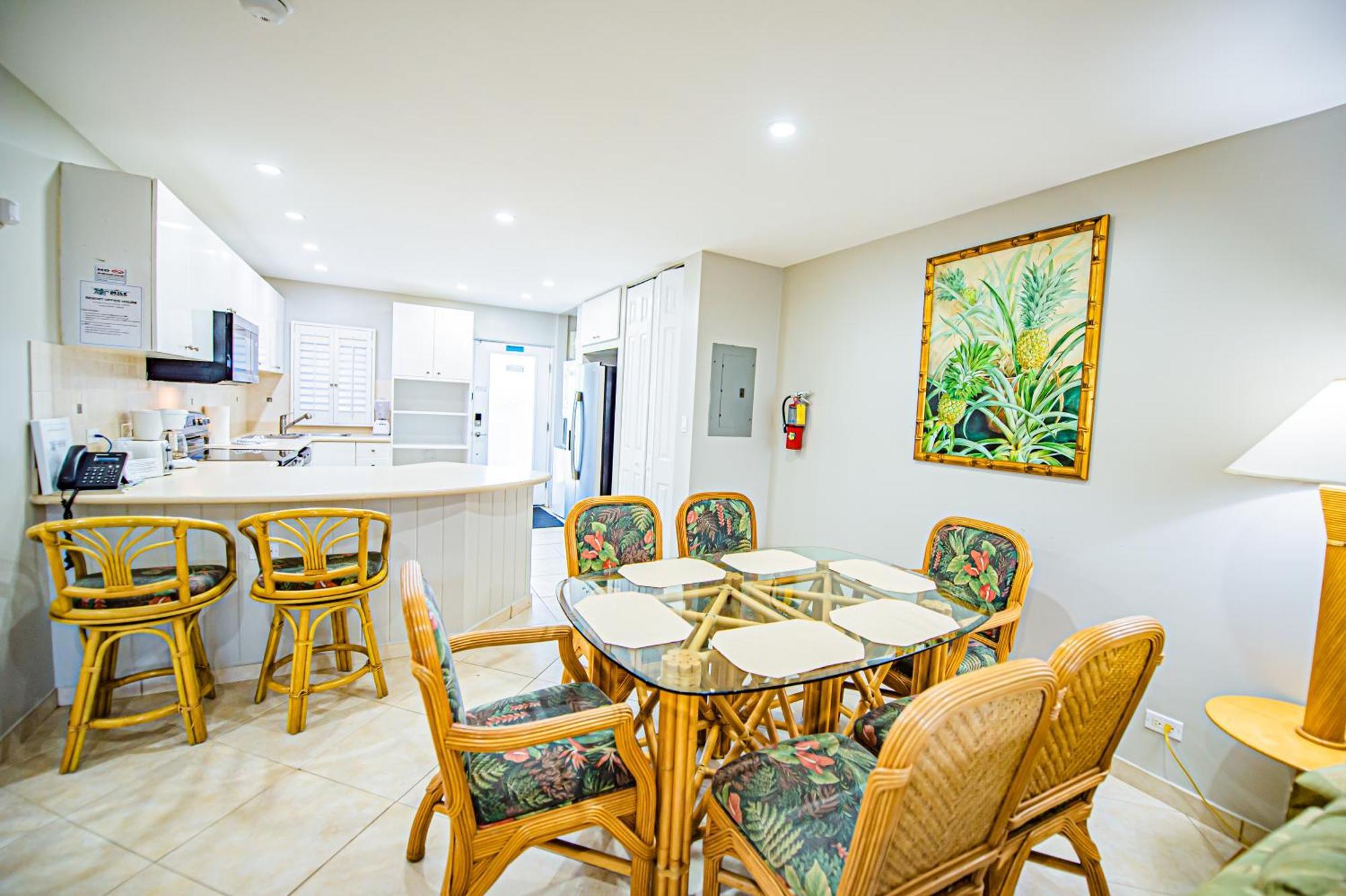 Seven Mile Beach Resort George Town Ngoại thất bức ảnh