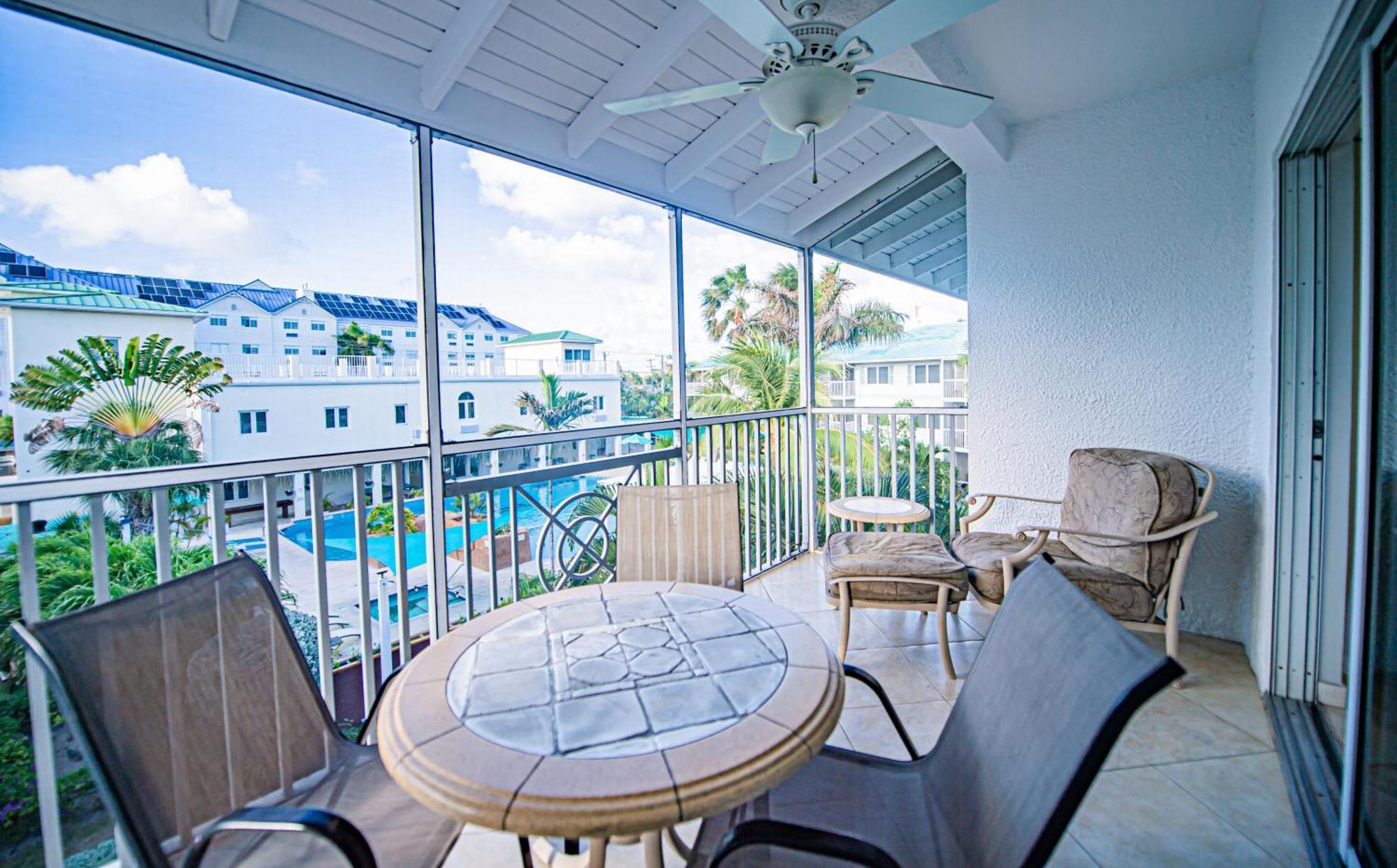 Seven Mile Beach Resort George Town Ngoại thất bức ảnh