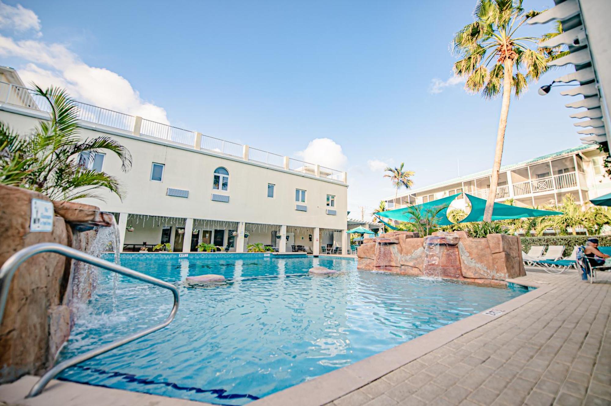 Seven Mile Beach Resort George Town Ngoại thất bức ảnh