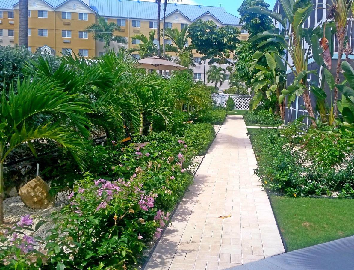 Seven Mile Beach Resort George Town Ngoại thất bức ảnh