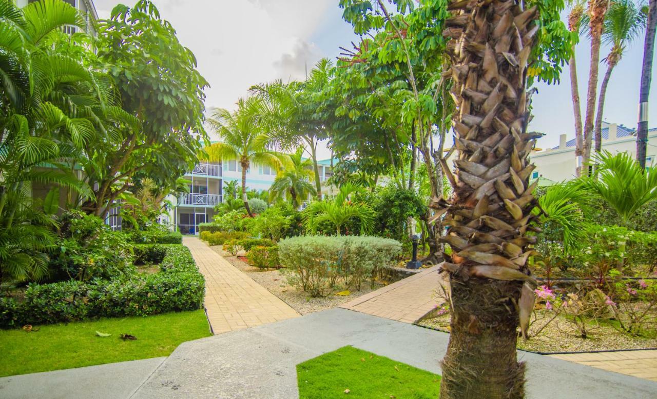 Seven Mile Beach Resort George Town Ngoại thất bức ảnh